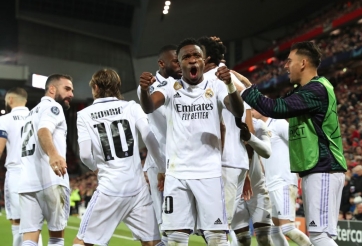 Real Madrid ngược dòng kinh điển trước Liverpool ngay tại 'thánh địa Anfield'