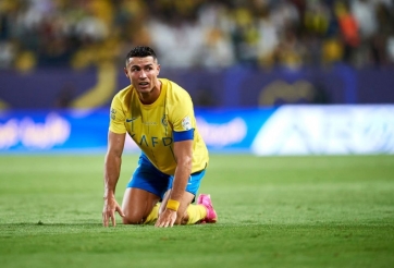 Vừa vô địch cùng Al Nassr, Ronaldo bất ngờ nhận 2 cú sốc liên tiếp