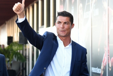 Khẳng định vị thế, Ronaldo được đích thân đối thủ phong GOAT