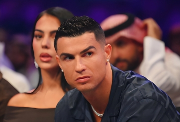 Ronaldo ẩu đả với ngôi sao Ngoại hạng Anh vì bị chê xấu trai