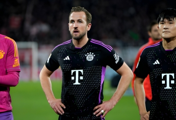 Tiếp tục mất điểm, Bayern Munich tự tay dâng cúp cho Bayer Leverkusen