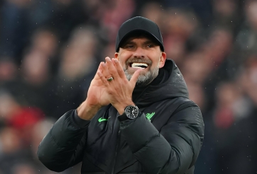 HLV Klopp báo tin cực vui tại Liverpool trước đại chiến FA Cup với MU