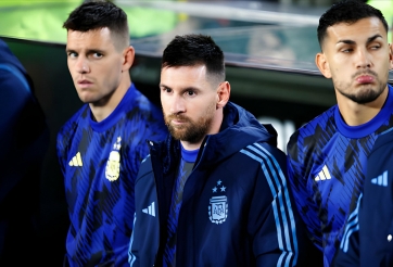 Messi gặp khắc tinh số 1 sự nghiệp, nhận luôn lời cảnh cáo đanh thép
