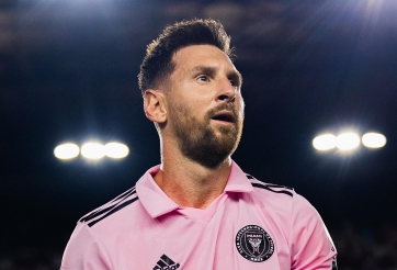 Lionel Messi cân bằng kỷ lục của huyền thoại vĩ đại nhất