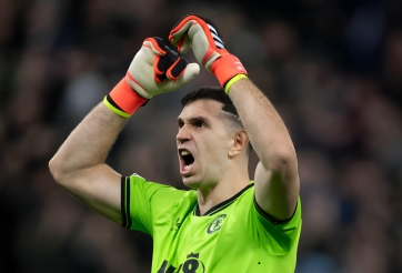 Thủ môn Emiliano Martinez gửi thông điệp đẳng cấp tới Arsenal