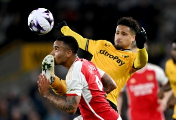 Bắn hạ Bầy sói, Arsenal đòi lại ngôi đầu Ngoại hạng Anh 2023/24