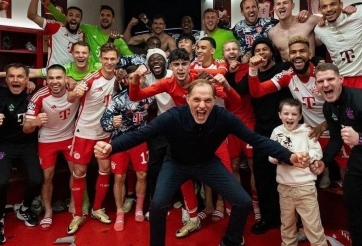 Hay tin chọn cựu HLV MU, 10.000 CĐV Bayern đồng loạt đòi giữ Tuchel