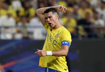 Al Nassr nhận hung tin, Ronaldo chuẩn bị 'rơi xuống mặt đất'?