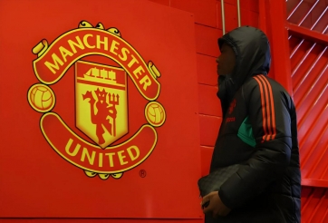 'Làm bạn' với giường bệnh, ngôi sao MU chắc chắn ra đi vào mùa hè