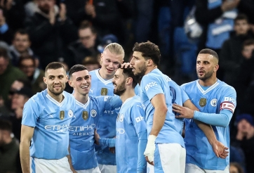 Man City được yêu cầu thi đấu trên mặt trăng