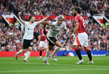 Casemiro báo hại, MU thua thảm Liverpool ngay tại Old Trafford