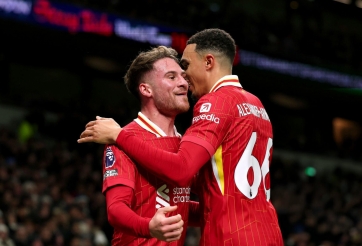 Liverpool bất ngờ 'không hài lòng' sau chiến thắng trước Tottenham