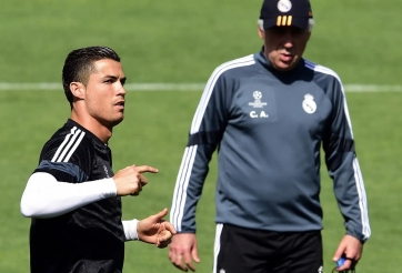 HLV Ancelotti thốt lên 1 điều về Ronaldo, Vinicius nhìn mà học tập!