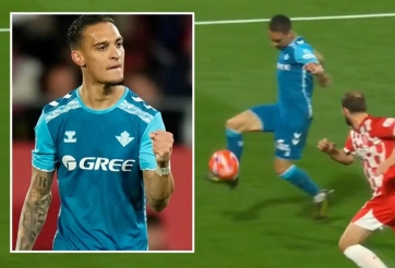 Fan MU thốt lên 1 điều khi Antony lập siêu phẩm vô lê