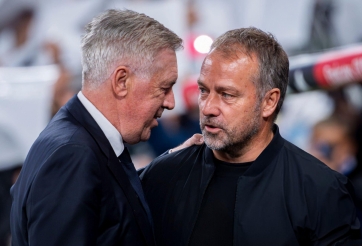 Hansi Flick thốt lên 1 điều về Ancelotti sau khi Barca vô địch Cúp nhà Vua