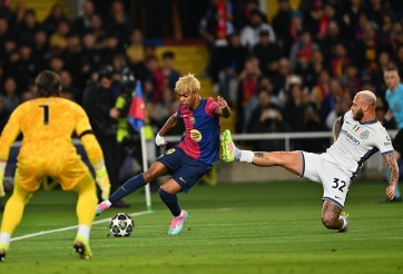 Barca cùng Inter rượt đuổi nghẹt thở trong trận cầu 6 bàn