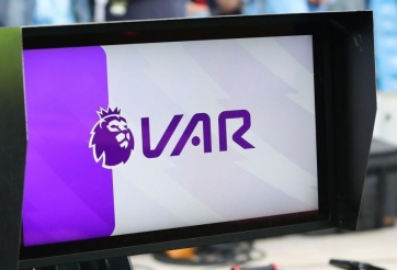 Ngoại hạng Anh thừa nhận lỗi của VAR