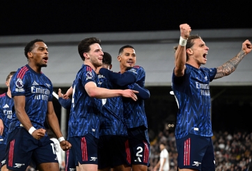 Thắng nhọc Fulham, Arsenal giữ vững ngôi đầu Ngoại hạng Anh