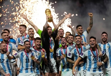 CHÍNH THỨC: Đồng đội Messi tại Argentina tuyên bố giải nghệ