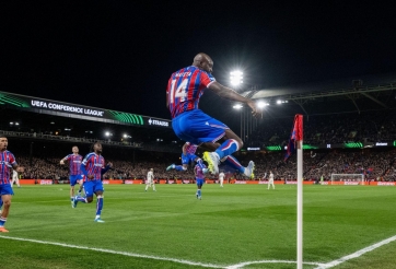 Đại thắng Fiorentina, Crystal Palace đặt 1 chân và bán kết cúp C3