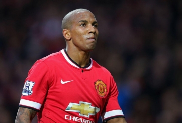 CHÍNH THỨC: Ashley Young tuyên bố giải nghệ