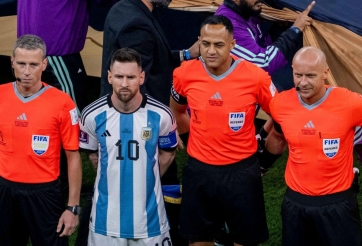 Truyền thông Anh chế giễu Argentina sau khi FIFA công bố trọng tài bán kết