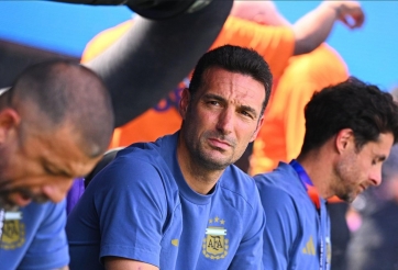 HLV Argentina bất lực 'cầu xin' CĐV sau World Cup 2026