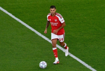 Arsenal thắng nghẹt thở tân binh Champions League trên chấm luân lưu