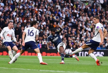 Tottenham chìm sâu khủng hoảng sau thất bại trước Newcastle