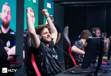 CS:GO: DEGSTER Stand-in cho OG tại giải BLAST