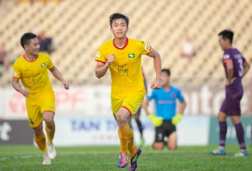 Phan Văn Đức với sứ mệnh giúp SLNA trụ lại sân chơi V-League