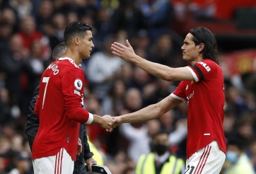 Ronaldo và Cavani sẽ giúp MU đánh bại Liverpool?