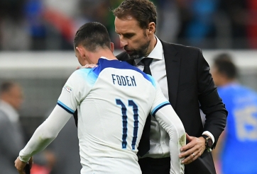 Huyền thoại MU chê HLV Southgate không biết cách dùng ‘báu vật Man City’