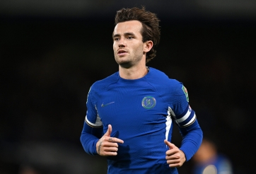 Chưa hết thất vọng với màn trình diễn mùa này, fan Chelsea lại tiếp tục có lý do để buồn phiền