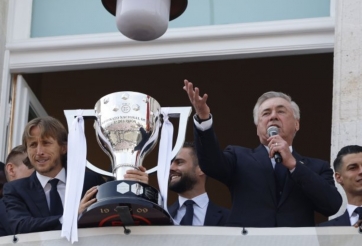 Dàn sao Real Madrid tri ân “cầu thủ thứ 12” trong lễ ăn mừng vô địch La Liga