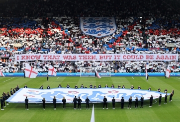 CĐV ĐT Anh lo sợ trước phong độ của đối thủ cùng bảng Serbia