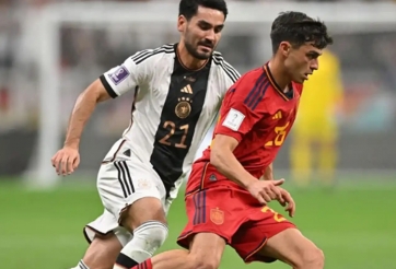 Pedri vs Gundogan: Đâu là Ỷ thiên kiếm, đâu là Ngạo Kiếm?