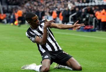 Arteta phủ nhận Arsenal cần tiền đạo như Isak