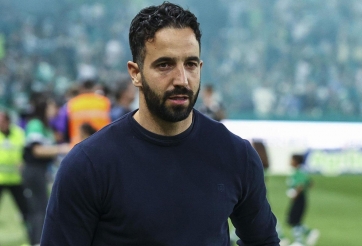 Cựu sao Arsenal 'dọa' HLV mới của MU