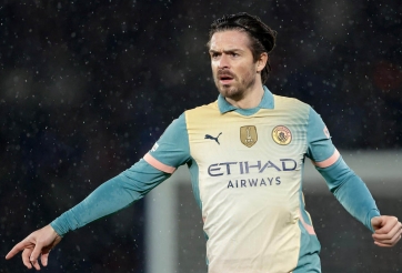 Pep Guardiola thẳng tay 'xử trảm' dàn sao người Anh tại Man City