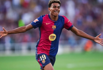 Nhắc tới Ronaldo và Messi, Flick cảnh báo Yamal