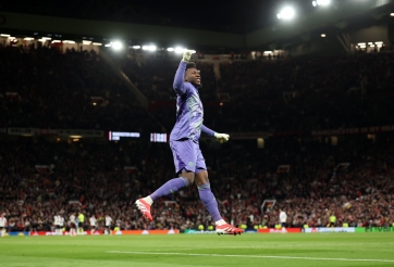 Huyền thoại MU bảo vệ Onana trước những chỉ trích