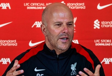 Slot chia sẻ về chuyển nhượng khiến NHM Liverpool vui lòng