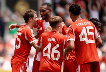 Bayern thắng Auckland trong 'nỗi nhớ' Liverpool, Arsenal và Barca