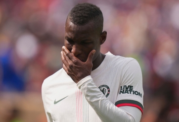 Lại 'báo' Chelsea, Jackson nhận 'mưa chỉ trích' từ huyền thoại