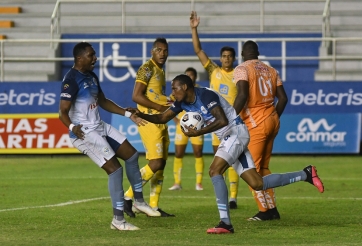 Nhận định Delfin vs Manta: Ngang tài cân sức