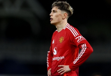 Chưa rời được MU, Garnacho lại gây họa ở Anh