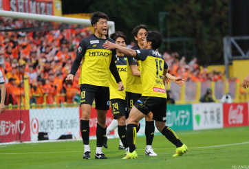 Nhận định Kashiwa Reysol vs Kashima Antlers: Ngôi đầu thử lửa sân khách