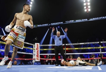 Đỉnh cao trận tranh đai boxing WBO: ‘Saumurai xanh’ tung đòn trừng phạt, hạ knock-out Moloney
