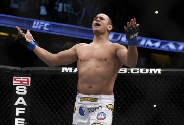 Nhà cựu vô địch UFC hạng nặng Junior dos Santos: ‘Francis Ngannou không biết Boxing’